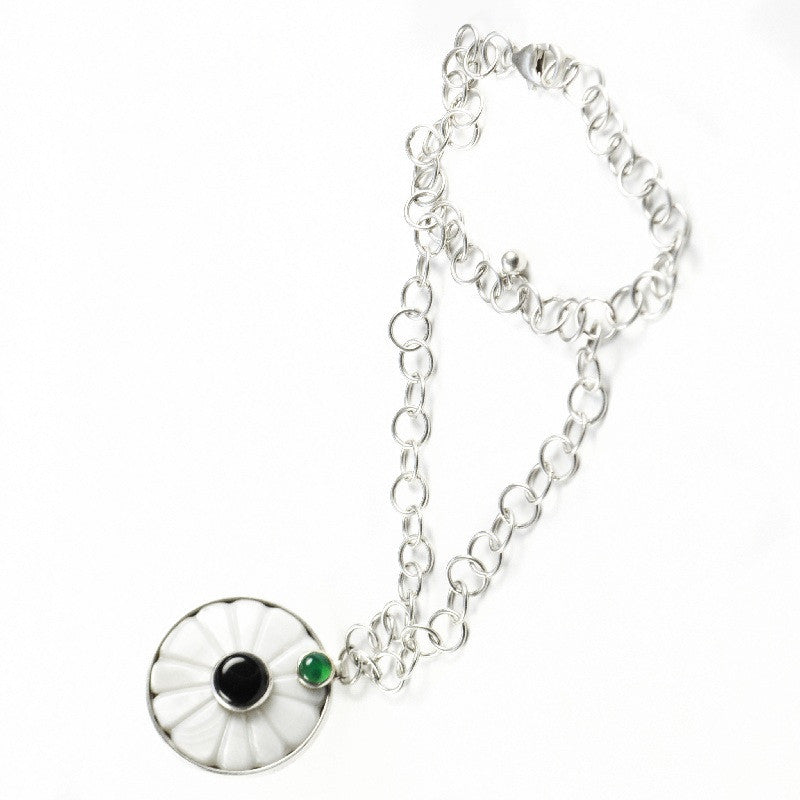 Silver Daisy Necklace