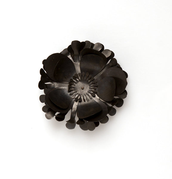 Black Brass Chrysantemum Ring